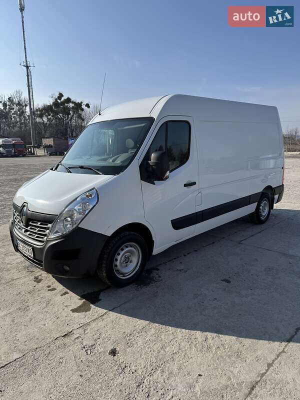 Грузовой фургон Renault Master 2016 в 