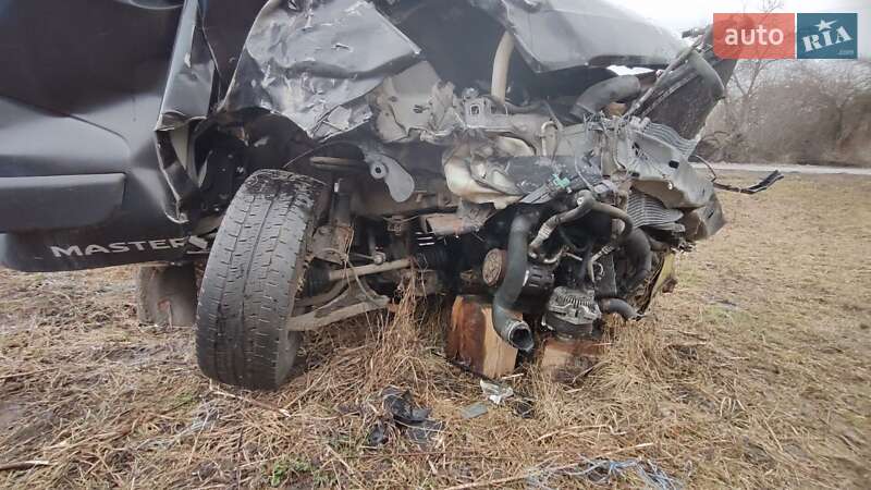 Грузопассажирский фургон Renault Master 2015 в Черновцах фото 10 Грузопассажирский фургон Renault Master 2015 в Черновцах