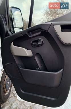 Другие автобусы Renault Master 2016 в 