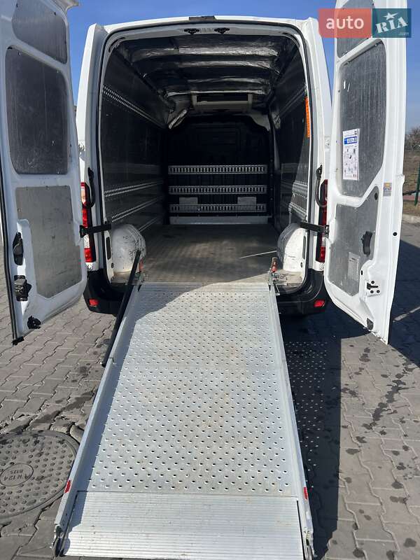 Вантажний фургон Renault Master 2018 в Луцьку