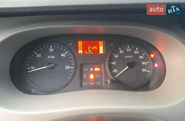Грузовой фургон Renault Master 2005 в 
