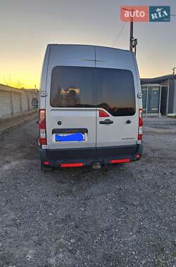 Другие грузовики Renault Master 2015 в 