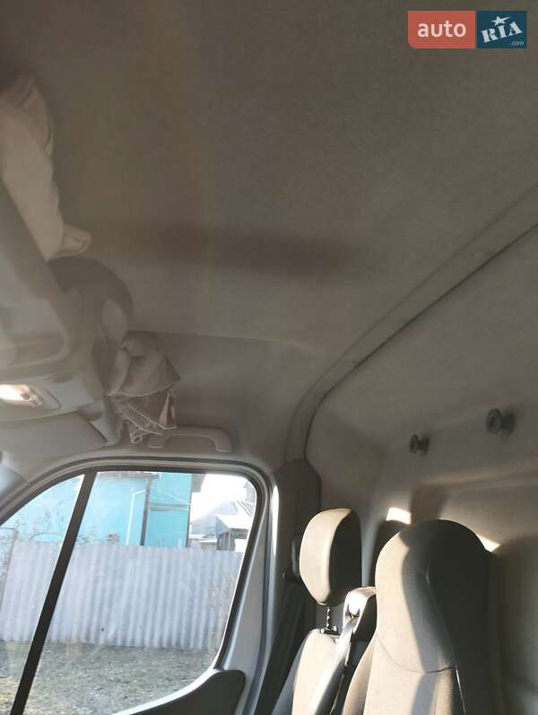 Вантажний фургон Renault Master 2017 в Сумах