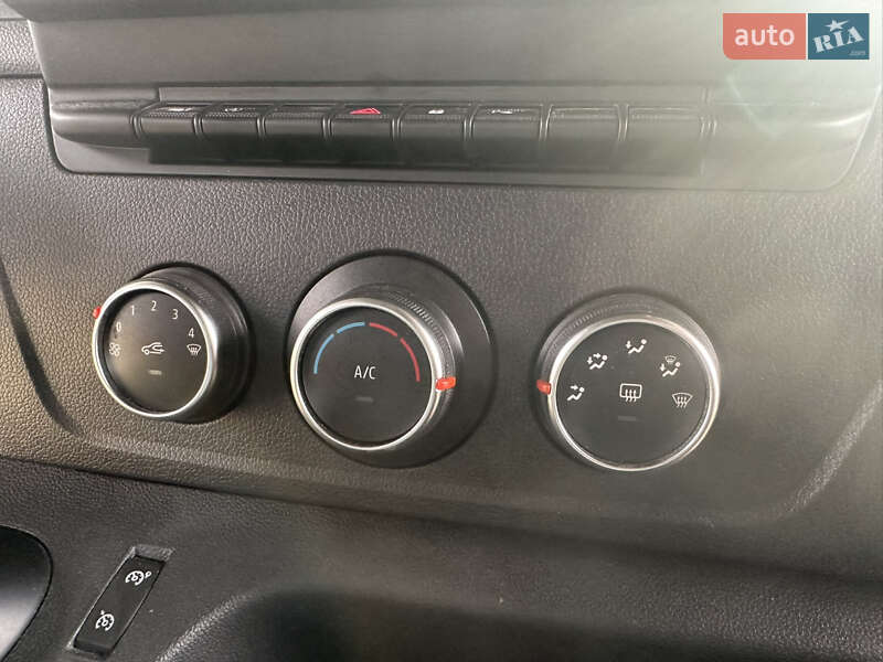Автомобіль швидкої допомоги Renault Master 2020 в Києві фото 15 Автомобіль швидкої допомоги Renault Master 2020 в Києві