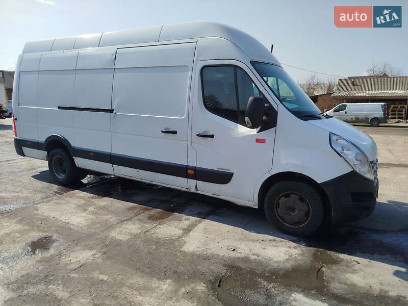 Вантажний фургон Renault Master 2011 в Конотопі