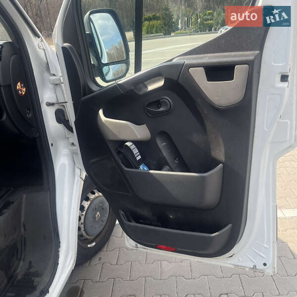 Микроавтобус Renault Master 2014 в Чернигове