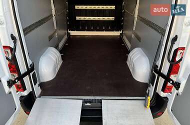 Грузовой фургон Renault Master 2021 в 