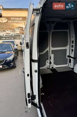 Грузовой фургон Renault Master 2021 в 