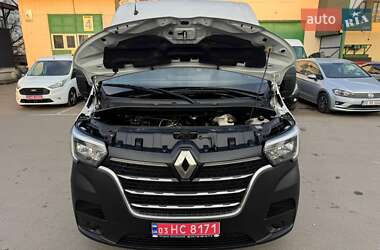 Грузовой фургон Renault Master 2021 в 