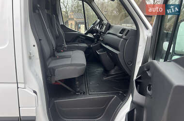 Вантажний фургон Renault Master 2021 в 