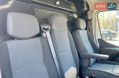 Вантажний фургон Renault Master 2020 в 