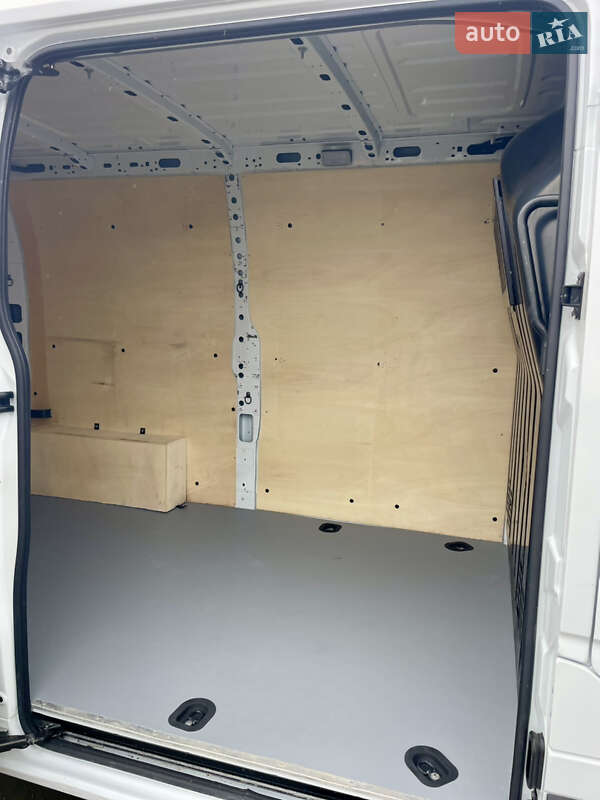 Грузовой фургон Renault Master 2020 в Луцке