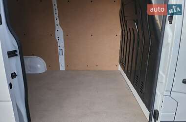 Грузовой фургон Renault Master 2018 в 