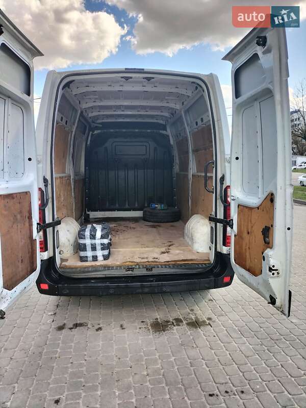 Грузовой фургон Renault Master 2020 в Львове