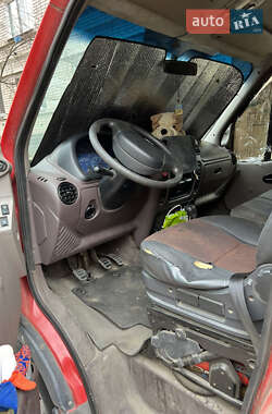 Специальный автобус Renault Master 2000 в 