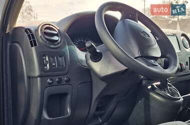 Грузовой фургон Renault Master 2017 в 