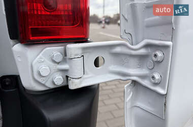Вантажний фургон Renault Master 2021 в 