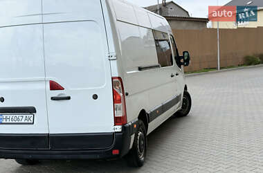 Грузопассажирский фургон Renault Master 2016 в 