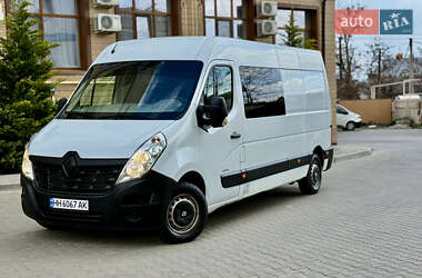 Грузопассажирский фургон Renault Master 2016 в 