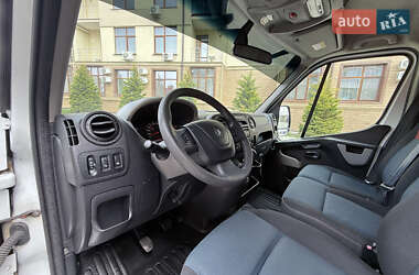 Грузопассажирский фургон Renault Master 2016 в 