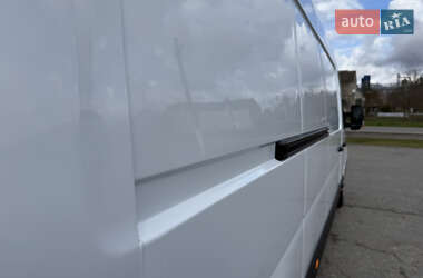 Вантажний фургон Renault Master 2021 в 