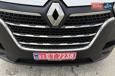 Вантажний фургон Renault Master 2021 в 