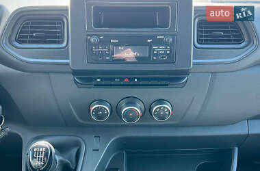 Грузовой фургон Renault Master 2019 в 