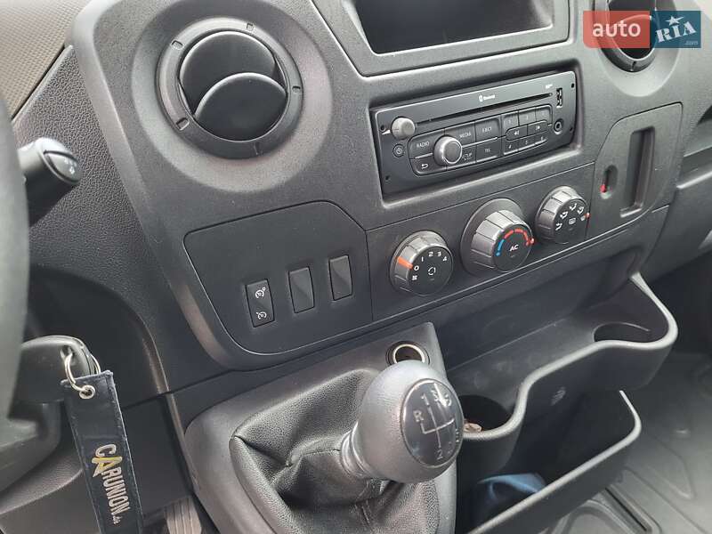 Грузовой фургон Renault Master 2015 в Житомире