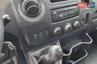 Грузовой фургон Renault Master 2015 в 