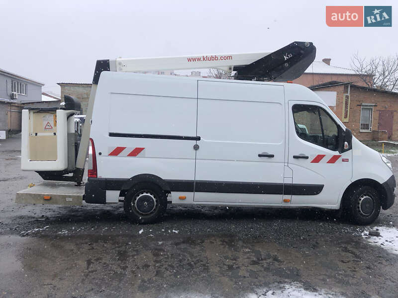 Другие грузовики Renault Master 2017 в 
