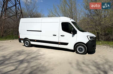 Грузовой фургон Renault Master 2020 в 