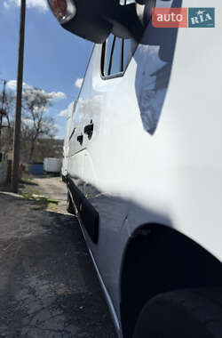 Грузовой фургон Renault Master 2020 в 