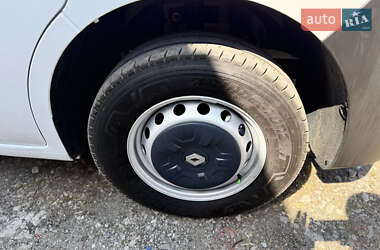 Грузовой фургон Renault Master 2020 в 