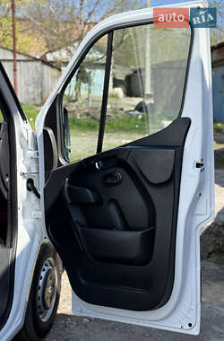 Грузовой фургон Renault Master 2020 в 