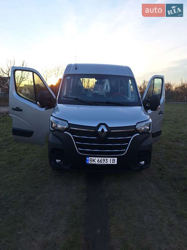 Минивэн Renault Master 2020 в Бобровице