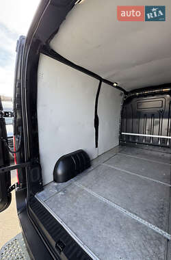 Грузовой фургон Renault Master 2021 в 