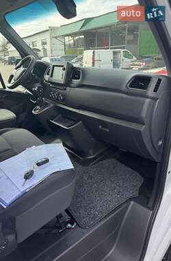 Грузовой фургон Renault Master 2021 в 