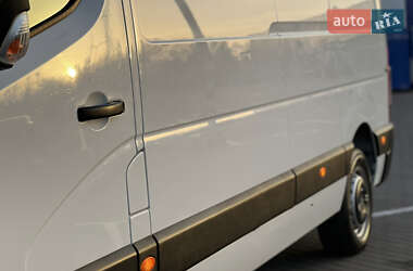 Вантажний фургон Renault Master 2021 в 