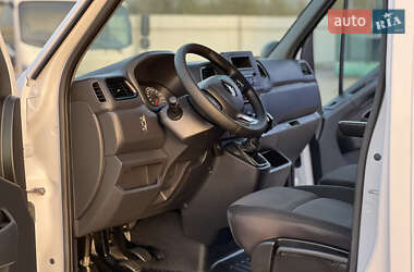 Вантажний фургон Renault Master 2021 в 