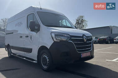 Грузовой фургон Renault Master 2022 в 
