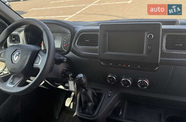 Грузовой фургон Renault Master 2022 в 