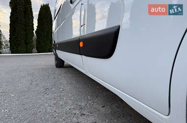Вантажний фургон Renault Master 2021 в 