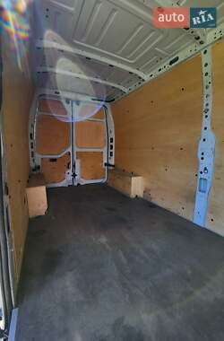 Вантажний фургон Renault Master 2018 в 