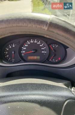 Грузовой фургон Renault Master 2012 в 