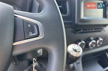 Грузовой фургон Renault Master 2021 в 