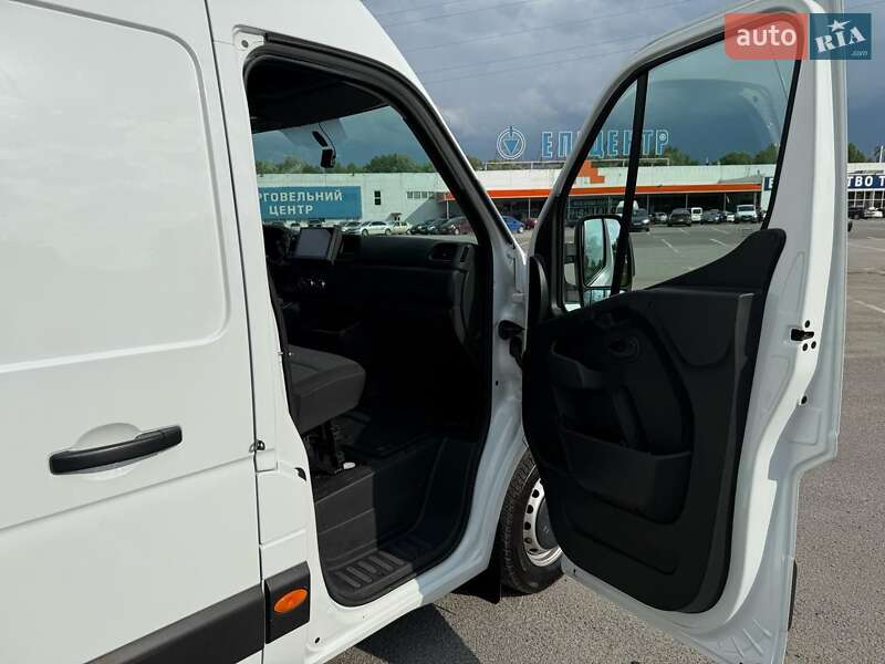 Вантажний фургон Renault Master 2023 в Ужгороді фото 63 Вантажний фургон Renault Master 2023 в Ужгороді