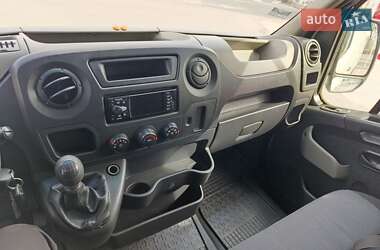 Грузовой фургон Renault Master 2015 в 