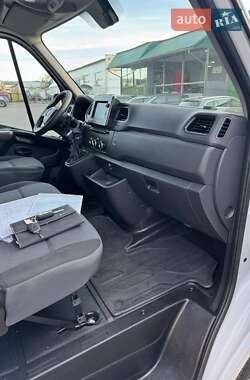 Грузовой фургон Renault Master 2020 в 