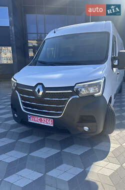 Грузовой фургон Renault Master 2021 в 