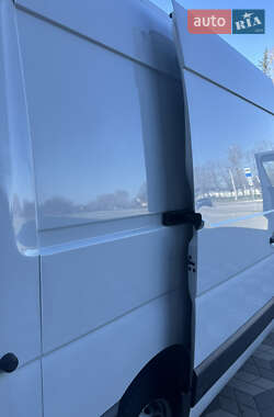 Грузовой фургон Renault Master 2021 в 